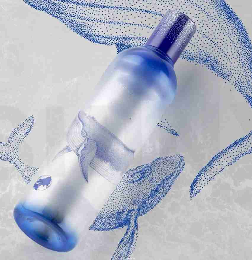 Blue-White Gradient Whiskey Art Spirit Glass Bottle, 700ml Gradient Coating Liquor Bottle with Glitter Electroplated Cap